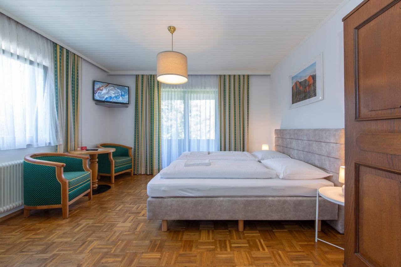 Hotel Tirolerhof Sankt Georgen im Attergau Exteriér fotografie