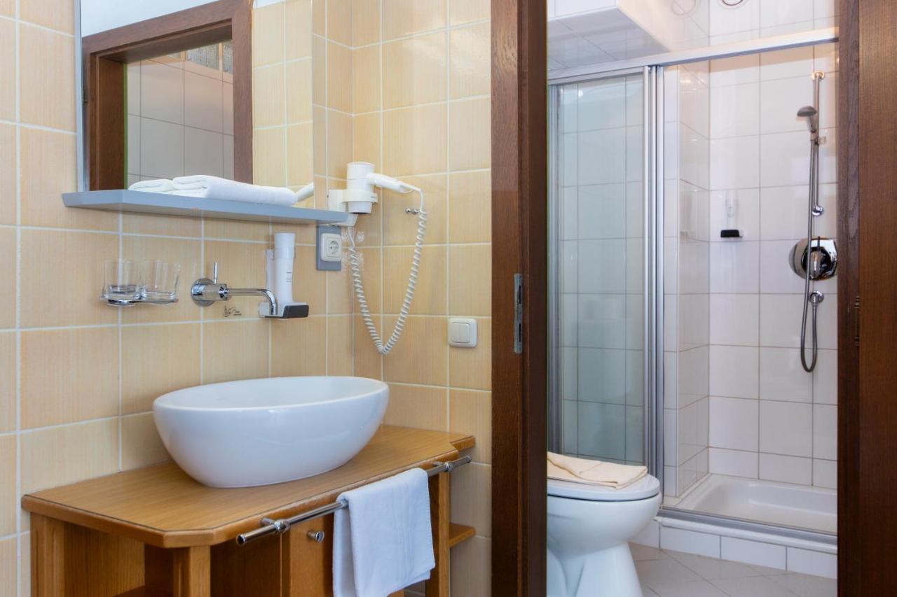 Hotel Tirolerhof Sankt Georgen im Attergau Exteriér fotografie